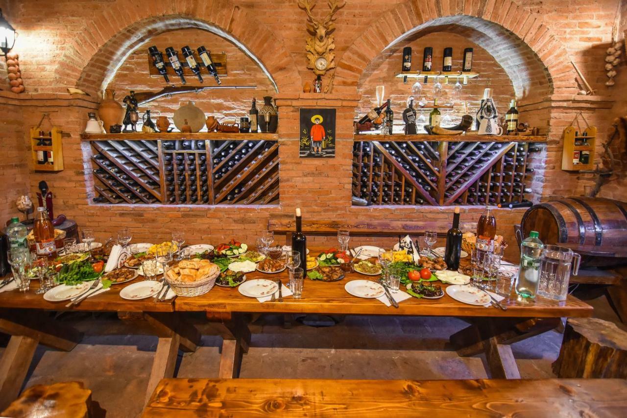 Apartamenti Laliashvilebi'S Wine Cellar Tbilisi ภายนอก รูปภาพ
