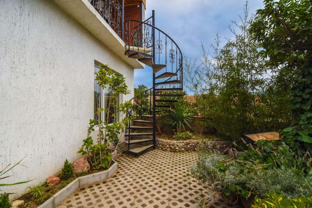Apartamenti Laliashvilebi'S Wine Cellar Tbilisi ภายนอก รูปภาพ